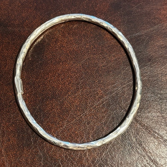 Impolite CLASSICO
Bangle in Sterling Silver size 8 - Picture 5 of 10
